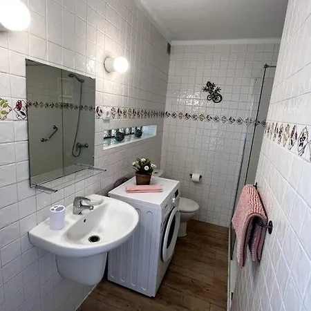 Casa Perdy, Beautiful 1 Bedroom With Communal Pool Apartament