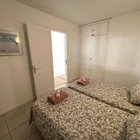 Apartament Casa Perdy, Beautiful 1 Bedroom With Communal Pool