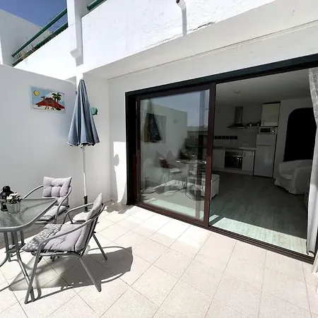 Casa Perdy, Beautiful 1 Bedroom With Communal Pool Apartment